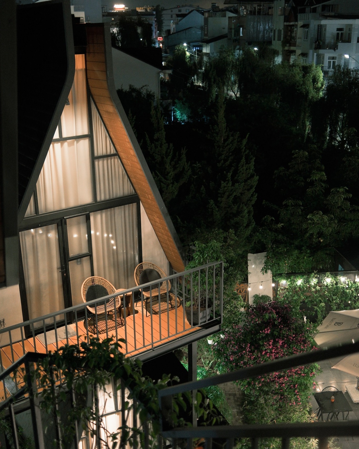 Buổi tối tại Bạch Place Đà Lạt 